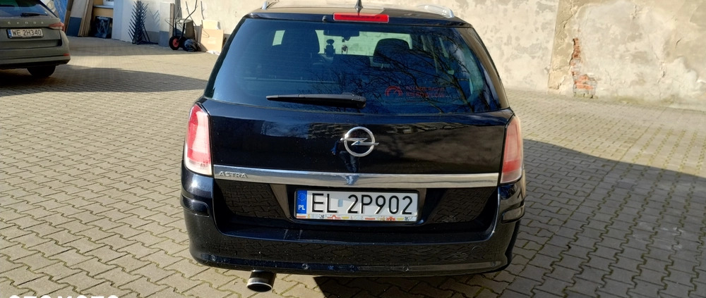 Opel Astra cena 9600 przebieg: 242000, rok produkcji 2005 z Łódź małe 22